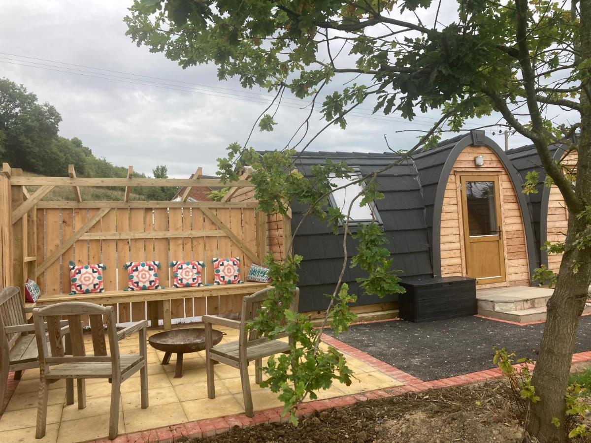 Squirrel Glamping Pod School House Farm Hotell Leighton  Eksteriør bilde